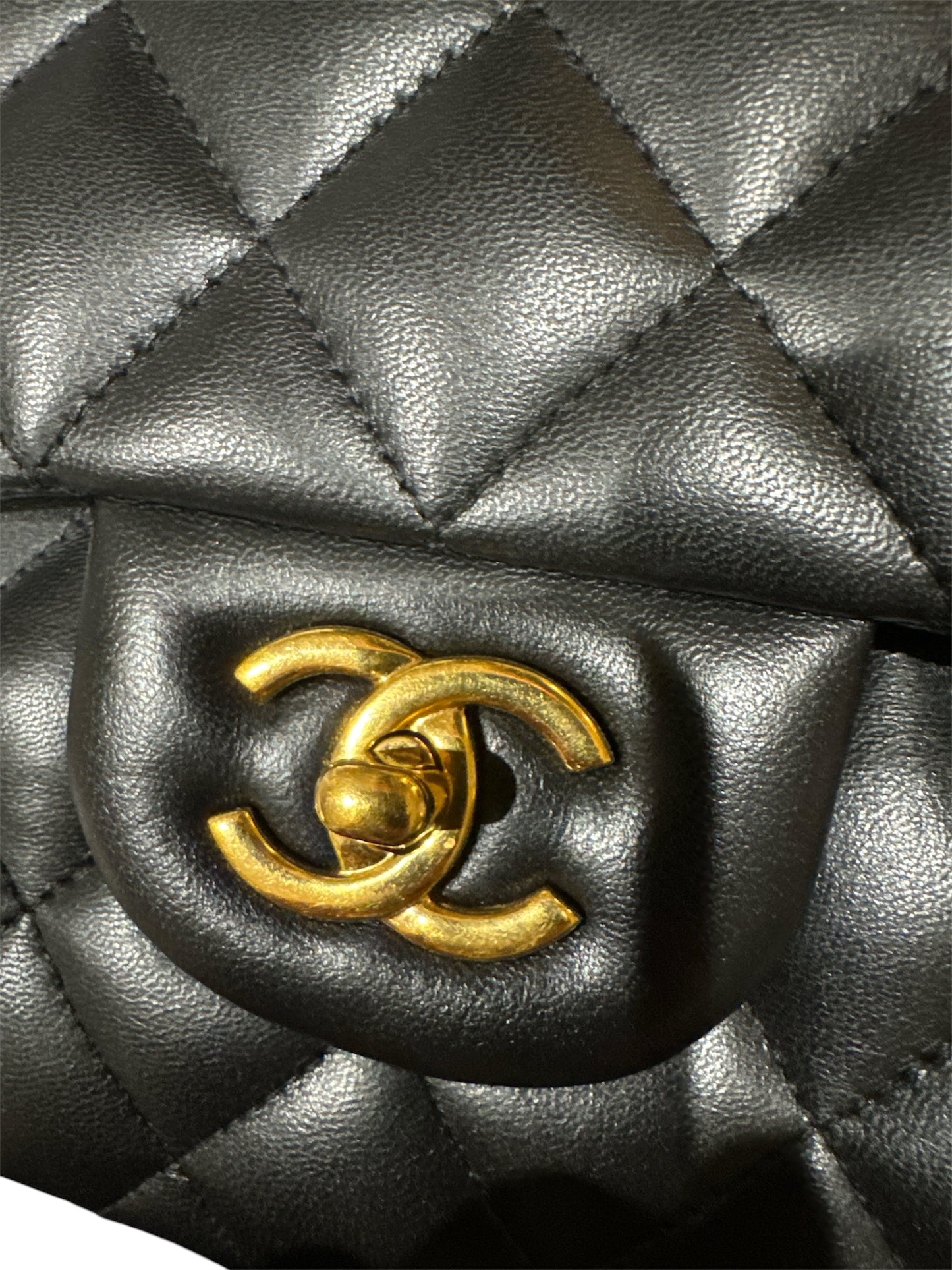 CHANEL JUMBO